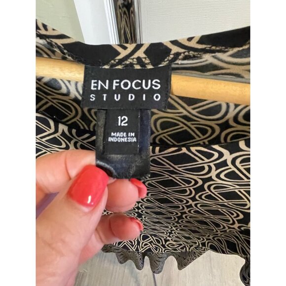 En Focus Studio Black Tan Patterned Slinky Stretchy Midi Dress Sz 12 - Picture 6 of 11